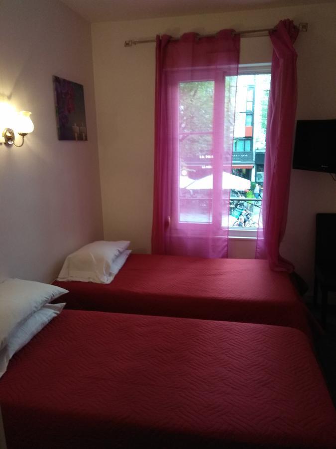 Hotel Le Monopole Remeš Exteriér fotografie